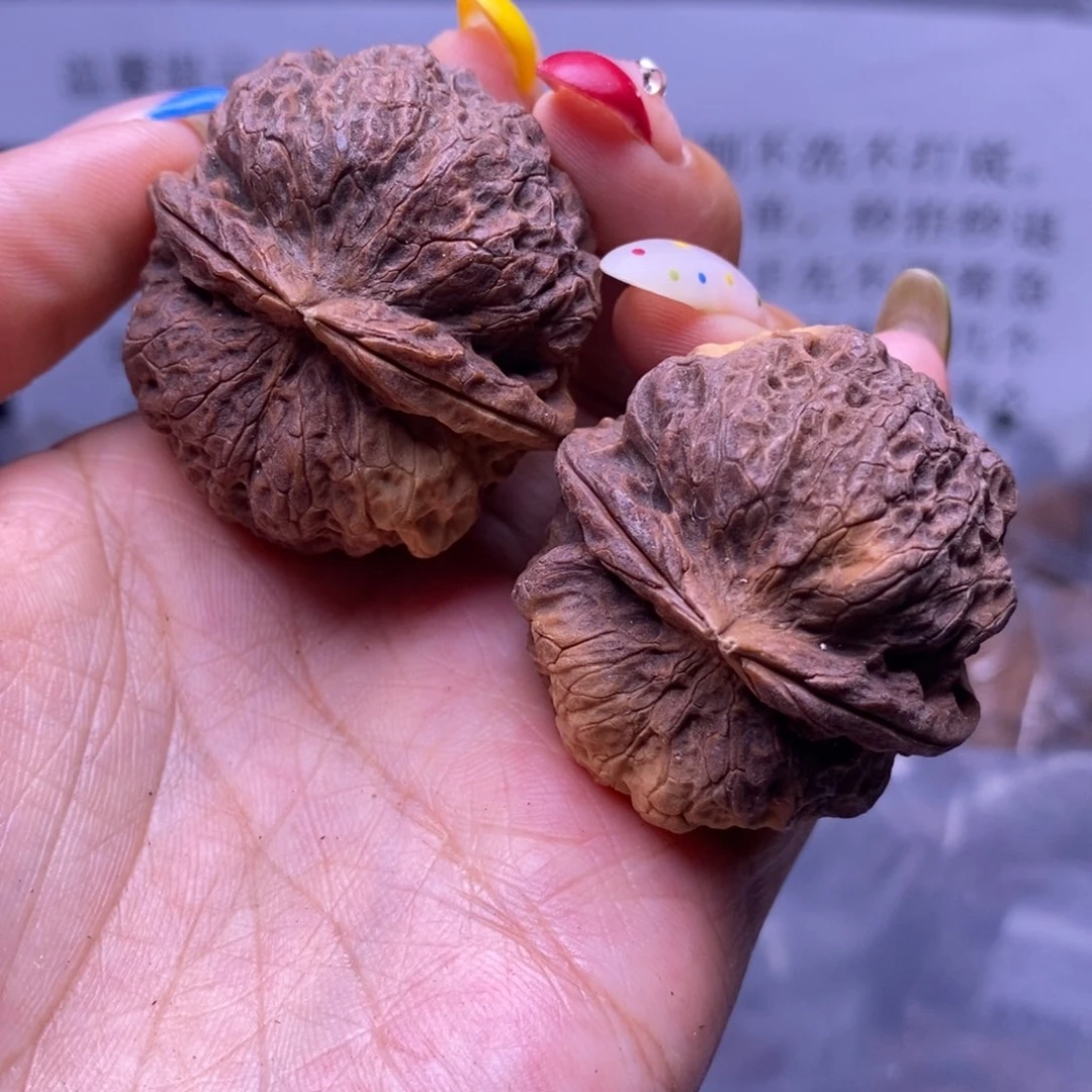 文玩核桃把件云南野生铁核桃18号39mm