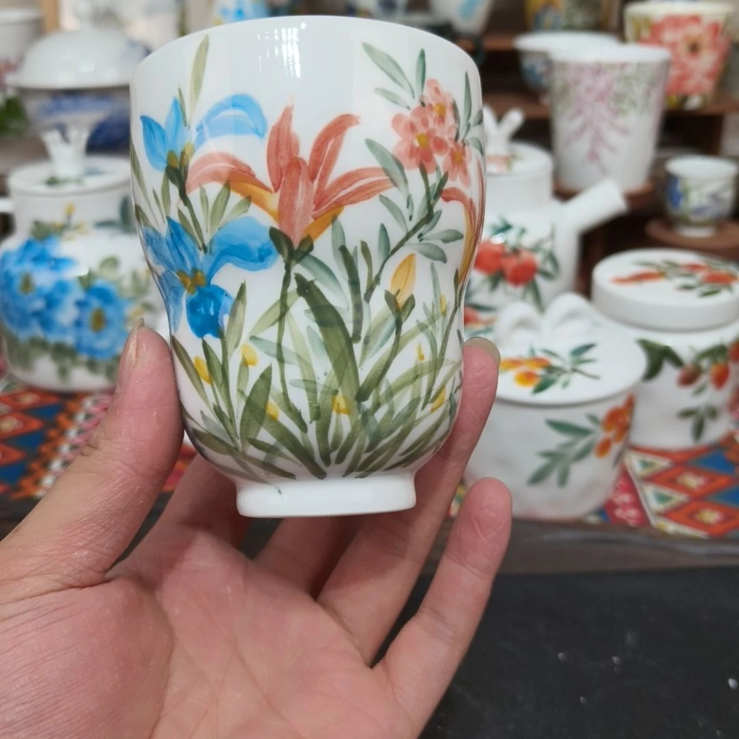 摆件景德镇手工手绘高温瓷器
