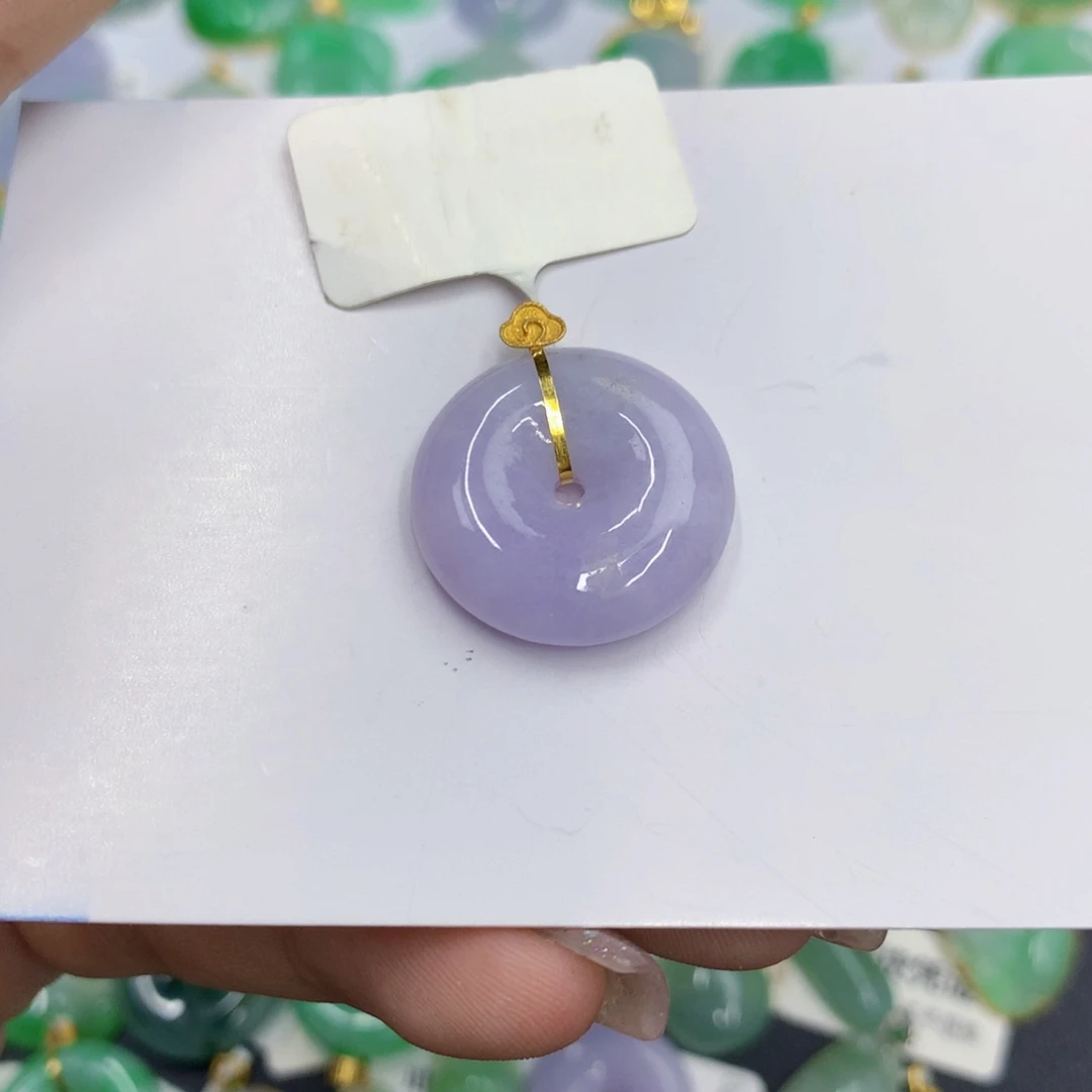 翡翠18K金镶嵌颈饰翡翠