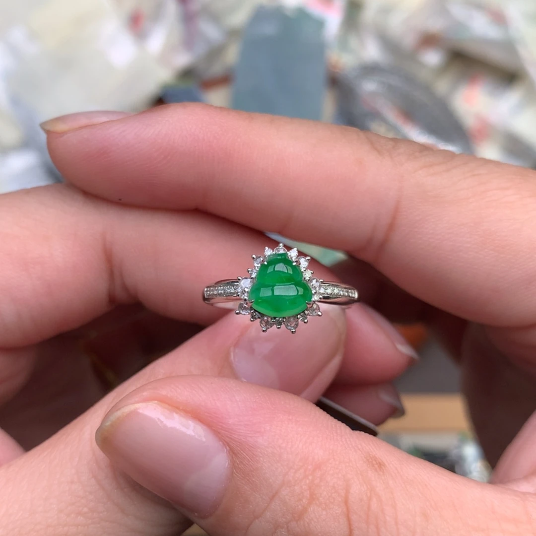 【闪购商品】翡翠挂件18K金镶嵌一