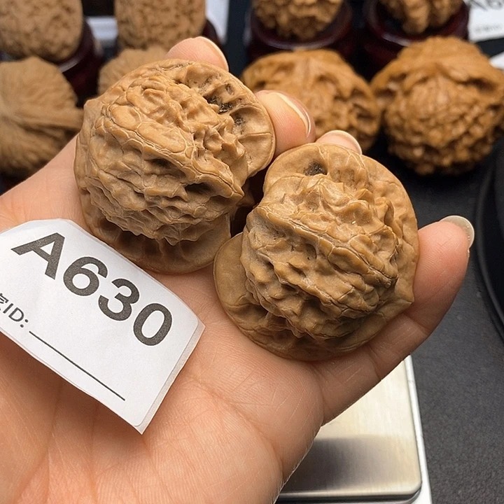 爸***爷吊坠文玩核桃图图4.3