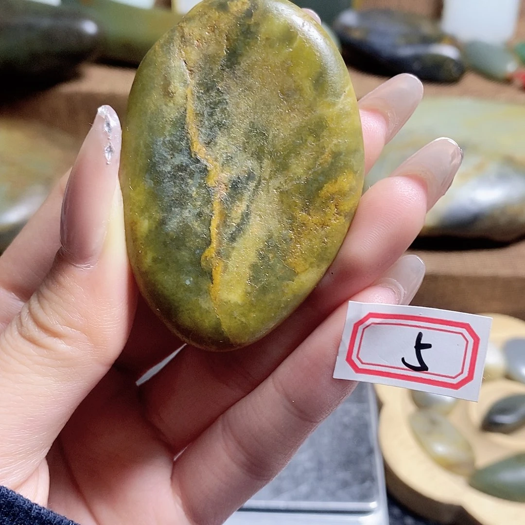 未镶嵌和田玉挂件5