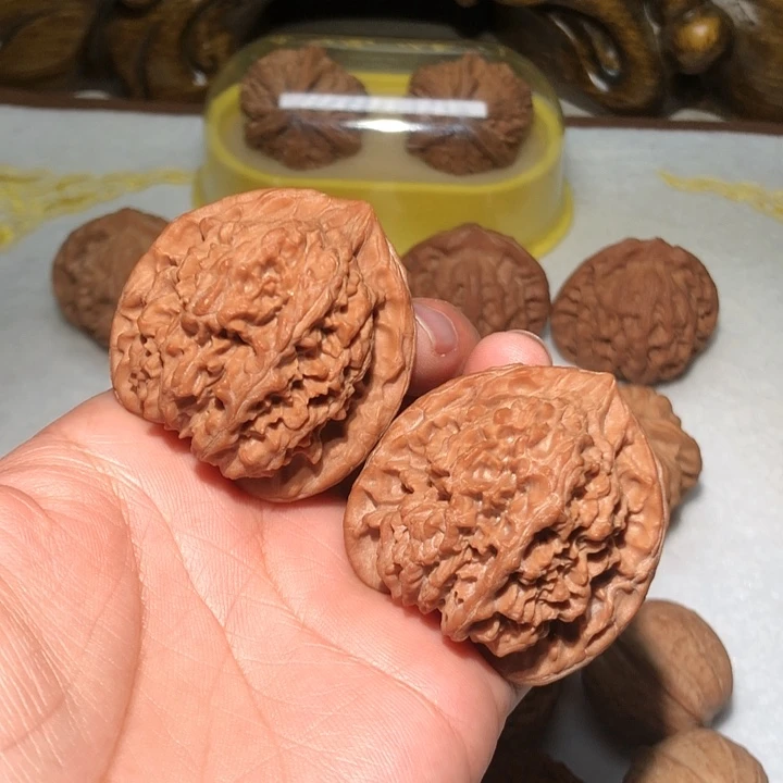 文玩核桃把件42满天星