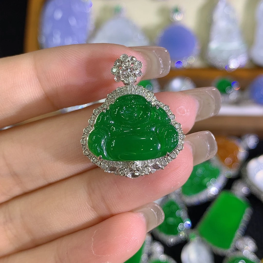 翡翠18K金镶嵌颈饰88888888