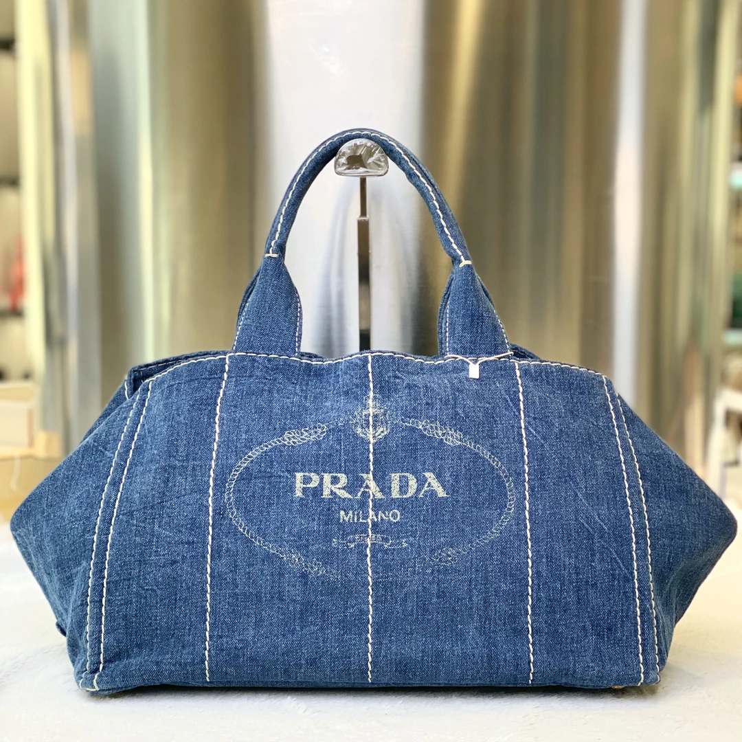 99新 Prada/普拉达 古有98新prada普拉达丹宁沙滩包9676