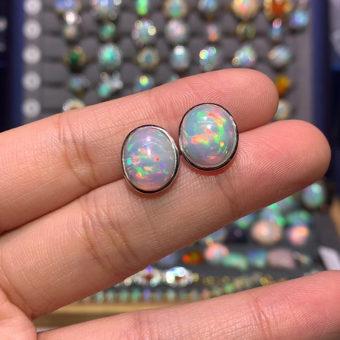 银S925镶嵌欧泊耳钉