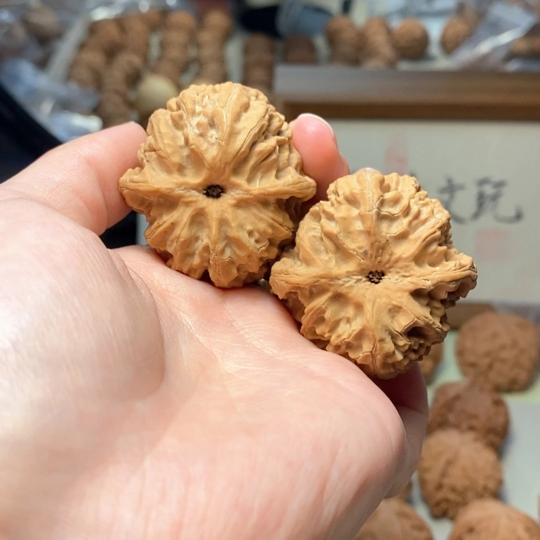 文玩核桃把件40苹果园