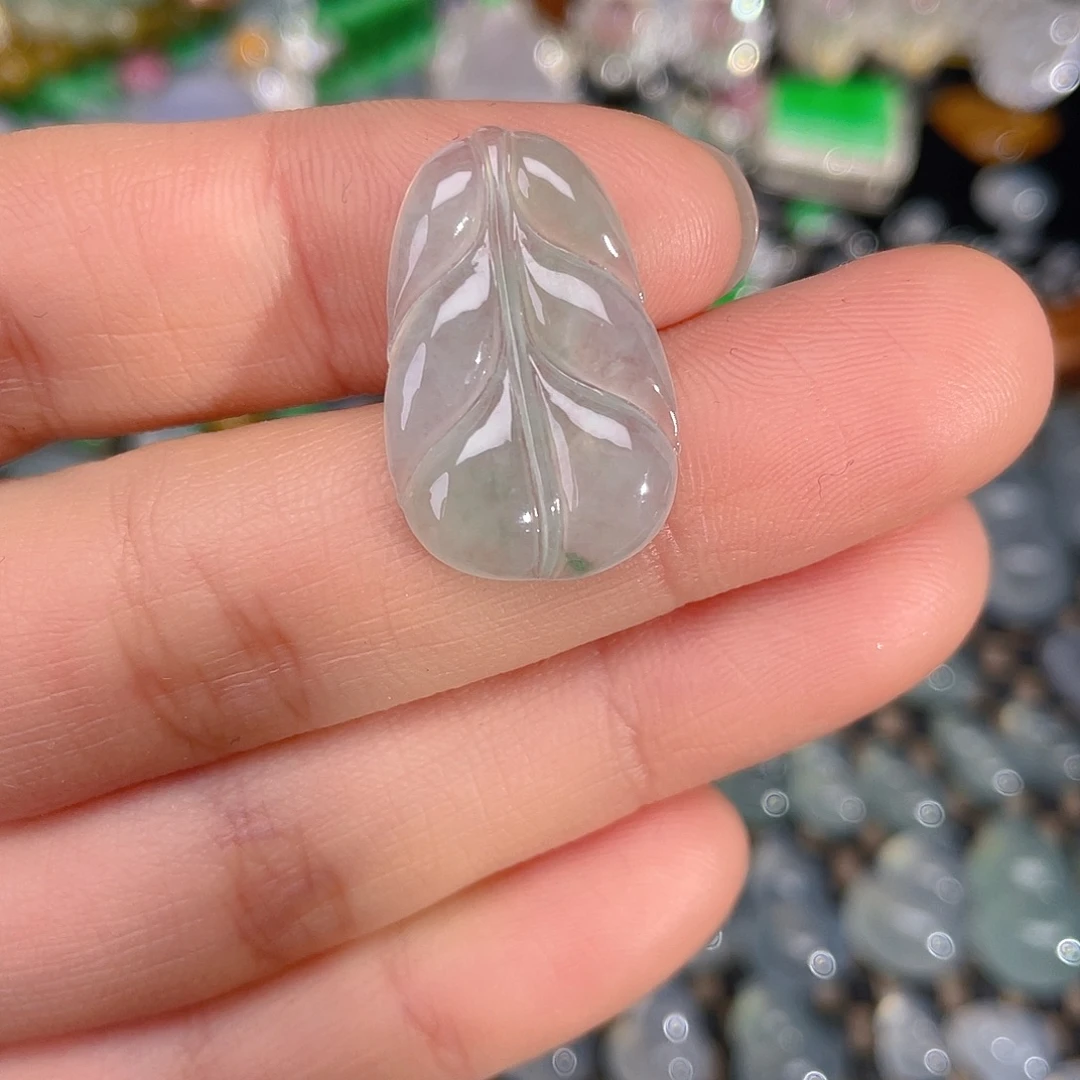 翡翠未镶嵌项圈天然缅甸A货翡翠