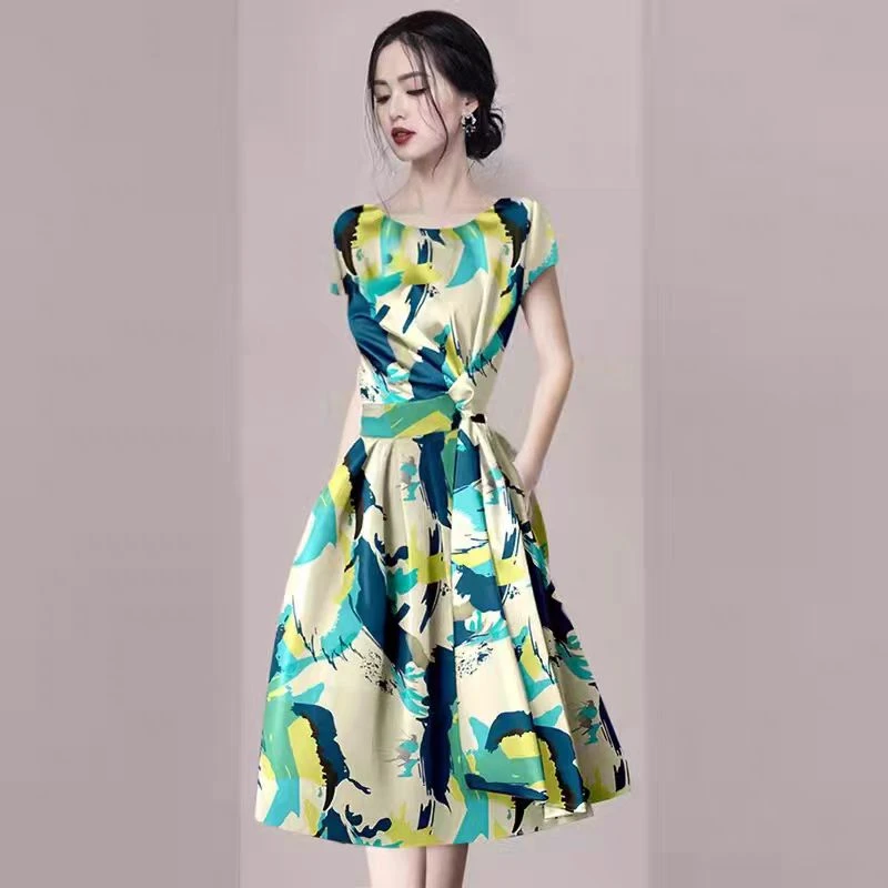 遮肚显瘦短袖印花连衣裙2025年夏季新款欧美中长款收腰A字裙