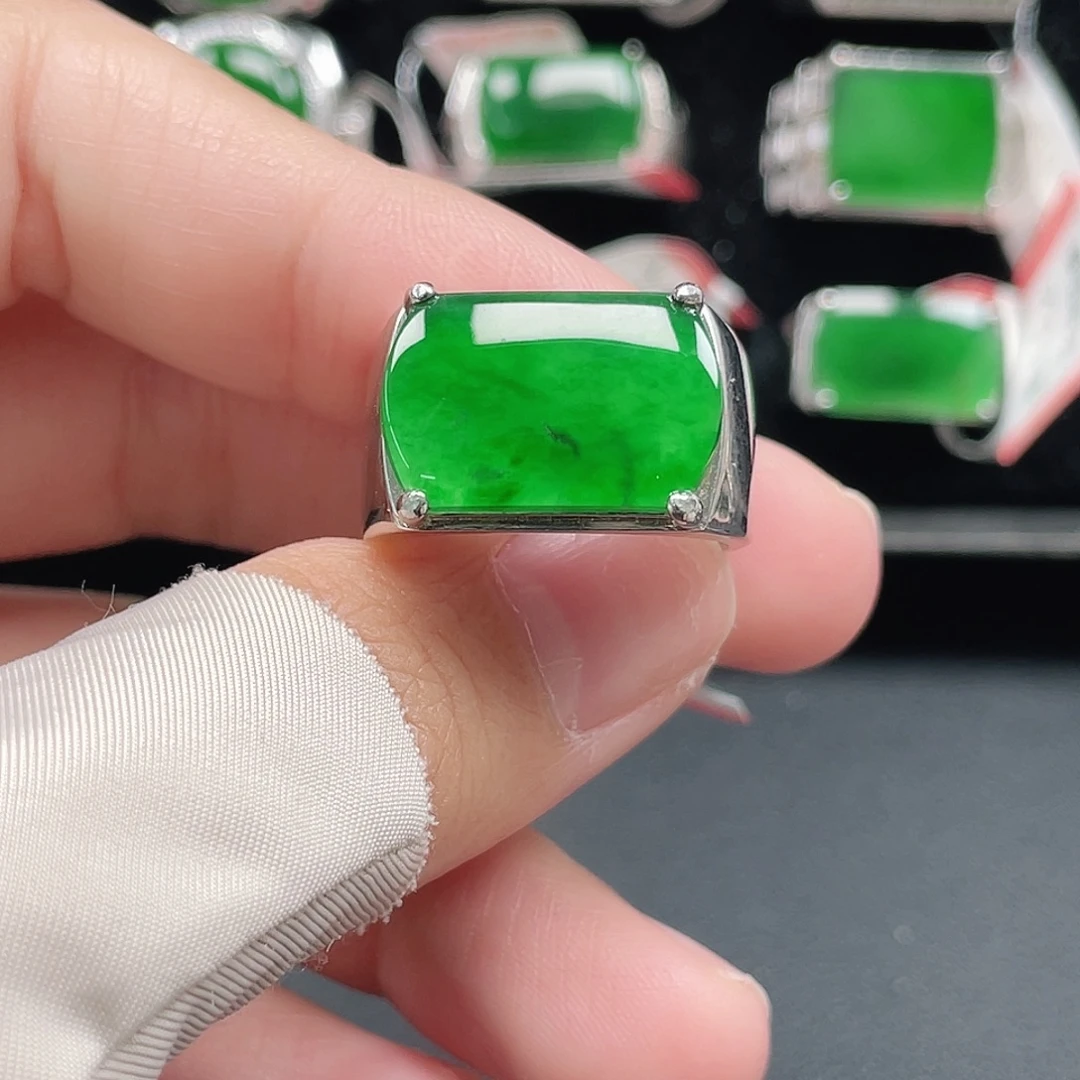 翡翠银S925镶嵌戒指天然A货翡翠没运费险3854