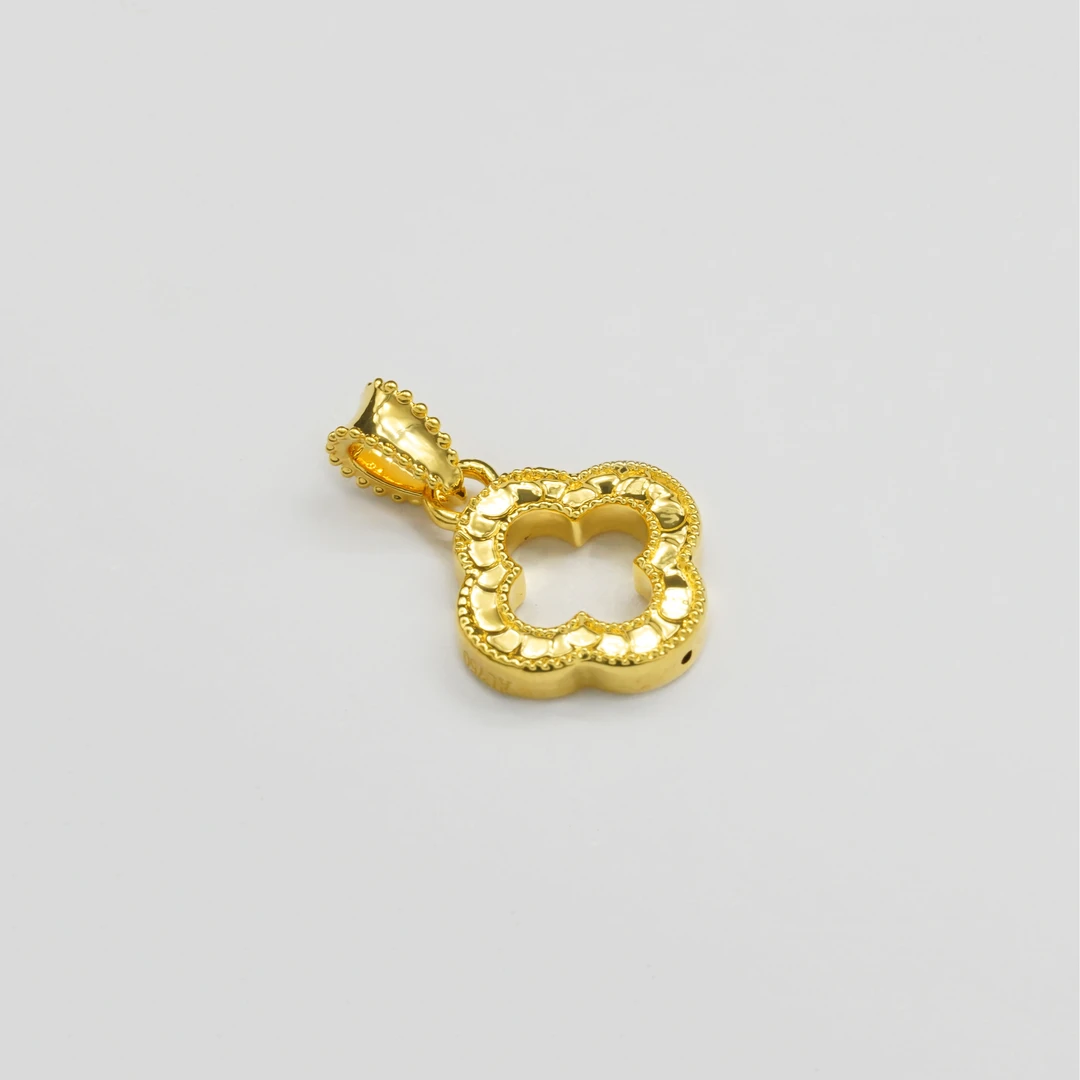 18k金碎冰冰幸运草配件 QL07404