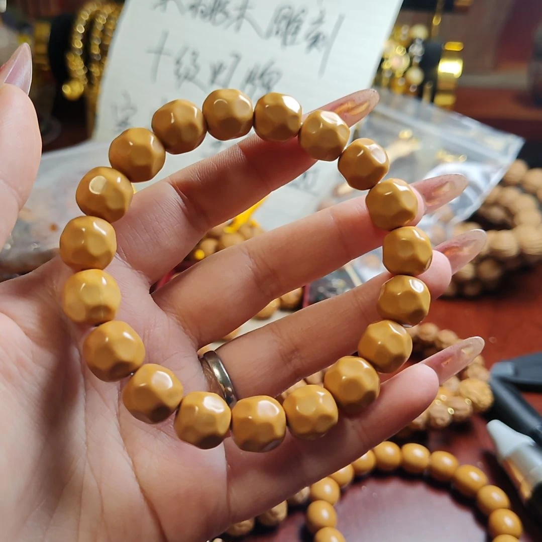 猴头核桃吊坠奶酪卡12+
