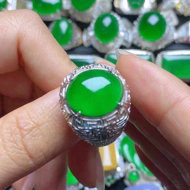 翡翠银S925镶嵌挂件蛋面男戒