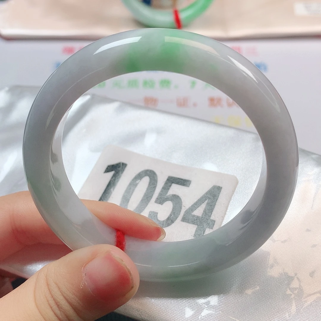 翡翠未镶嵌手镯1054