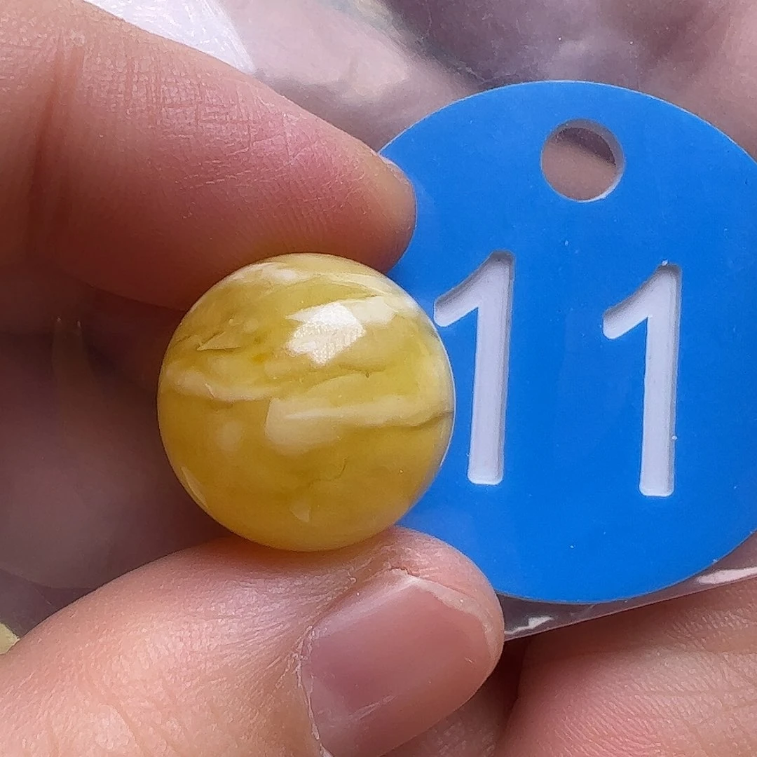 蜜蜡未镶嵌珠宝奇石16mm皮点