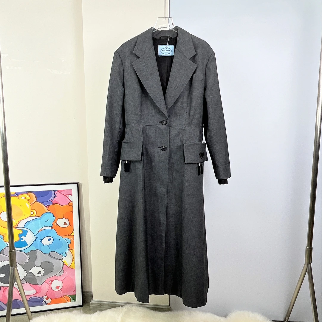 95新 Prada/普拉达 大衣/44码/Xsp32719