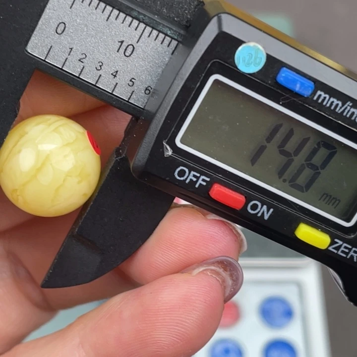 琥珀裸石未镶嵌微瑕602