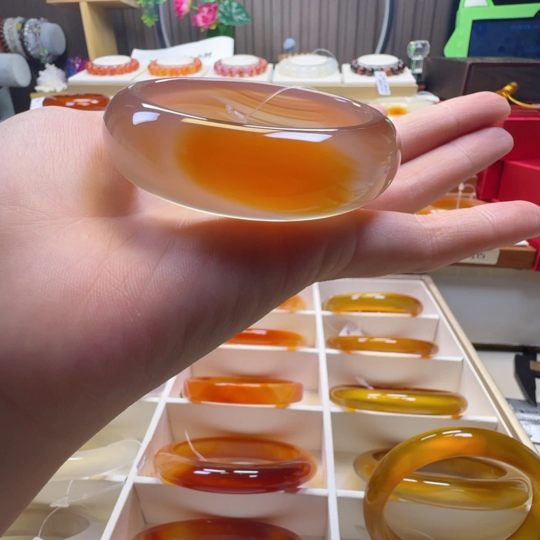 手镯玛瑙/玉髓未镶嵌