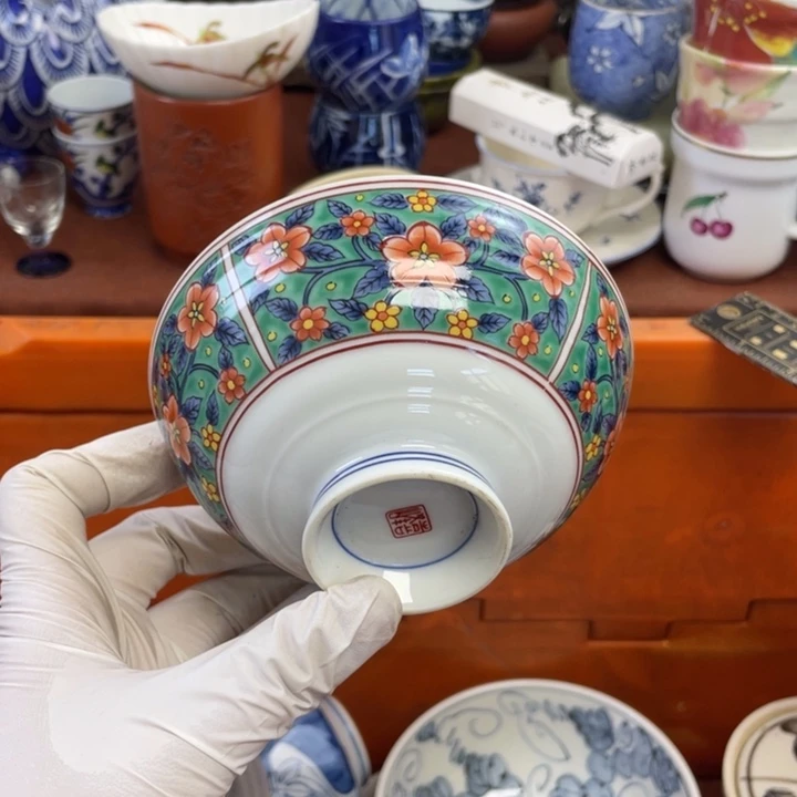 他家瓷器真美…开播了