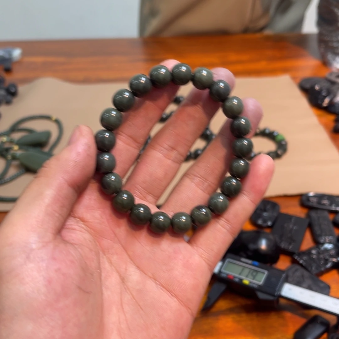 和田玉未镶嵌手链