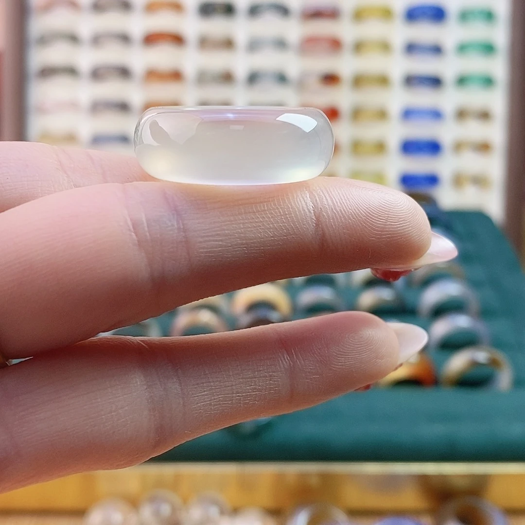 玛瑙/玉髓颈饰未镶嵌宝*