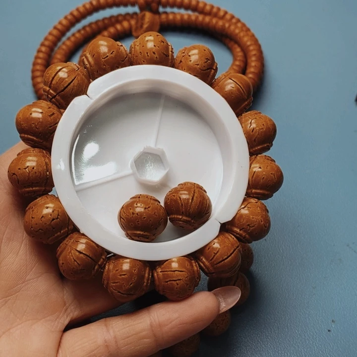 别*桃核手串灯笼17花皮色差15颗