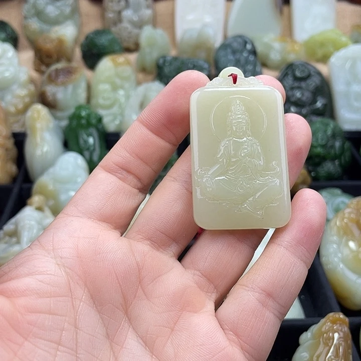 和田玉（糖玉）未镶嵌颈饰