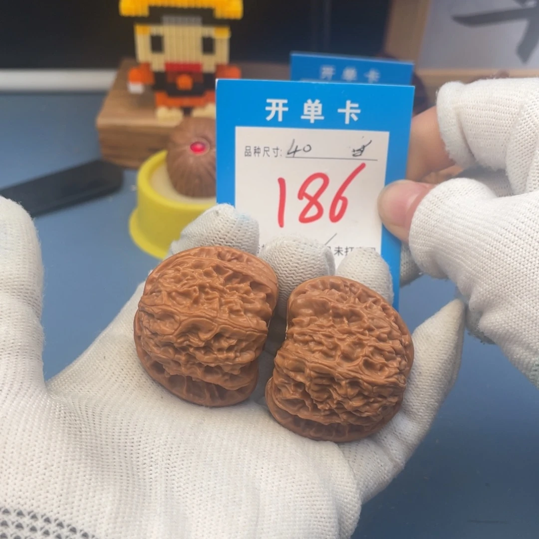 核桃文玩核桃白狮子