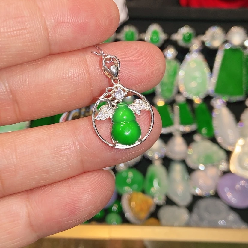 【闪购商品】颈饰未镶嵌翡翠大****儿天然翡翠