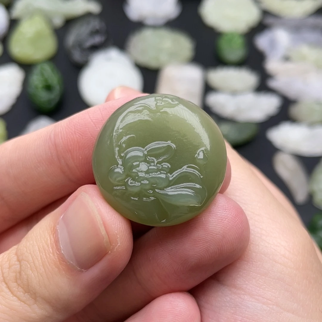 【闪购商品】颈饰未镶嵌和田玉