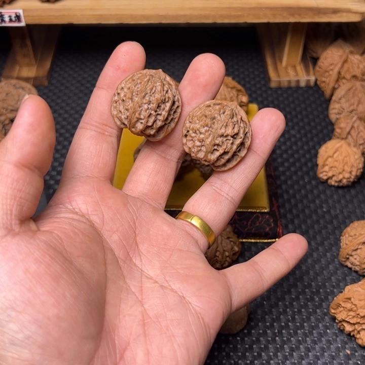 吊坠文玩核桃苹果园