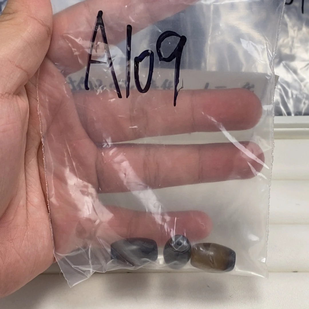 合金颈饰玛瑙/玉髓艺**安