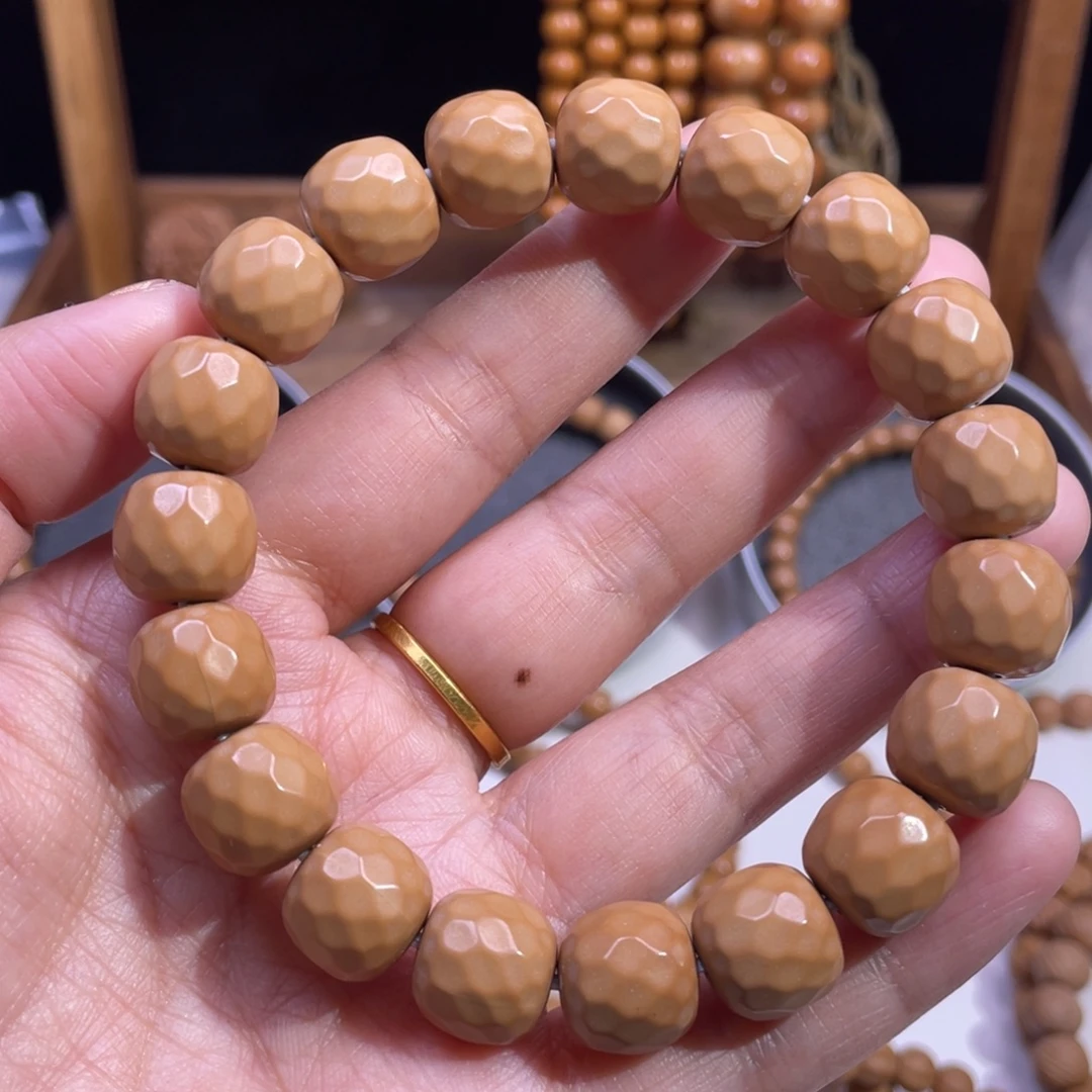 吊坠猴头核桃龙岩砖石面13mm全品