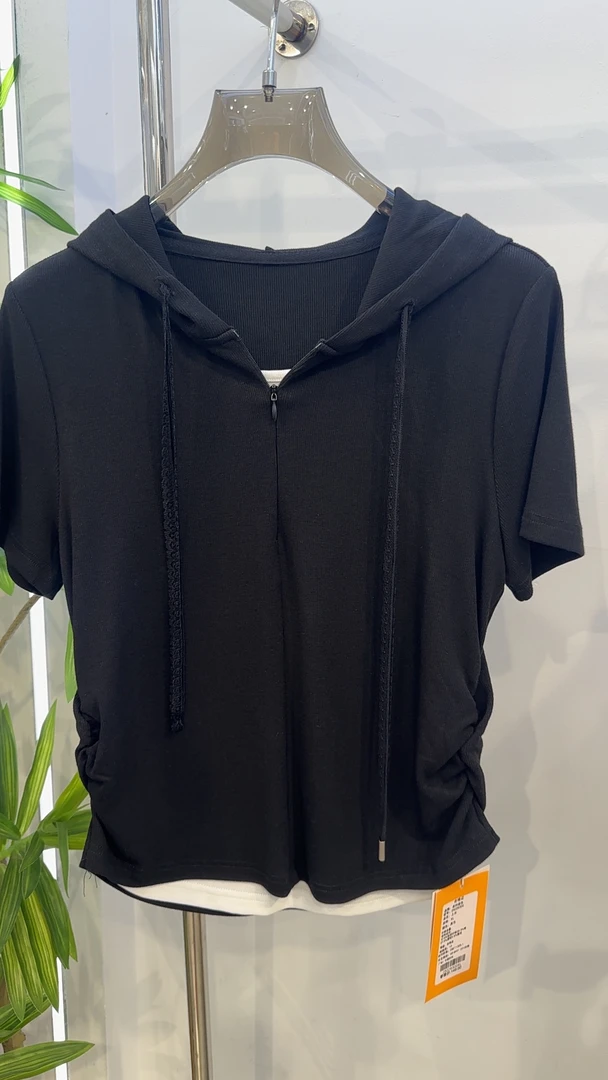 不退不换连帽短袖6300