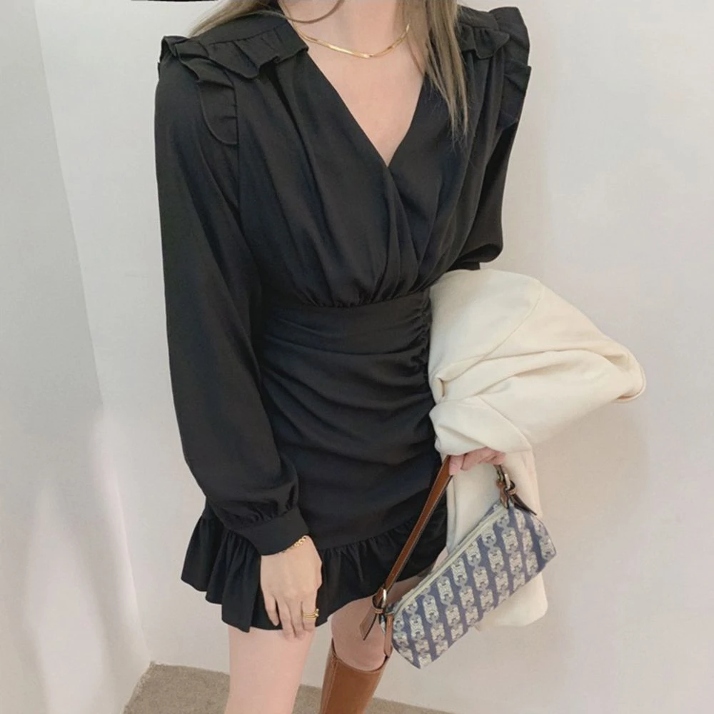 春装新款法式小众不规则抽褶小黑裙女收腰显瘦气质连衣…