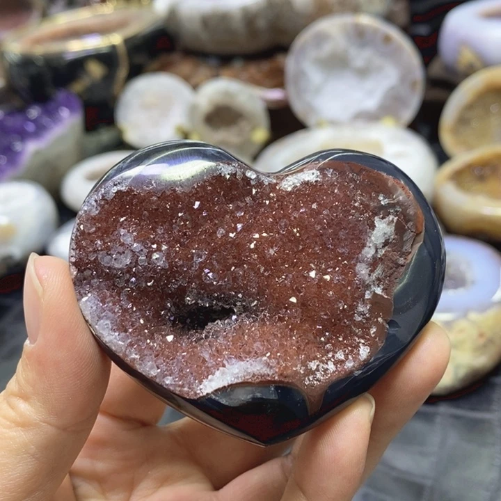 未镶嵌珠宝半成品水晶红晶爱心
