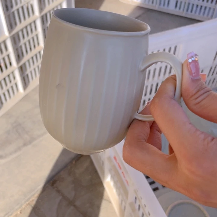 微瑕米黄色诺苏杯咖啡杯