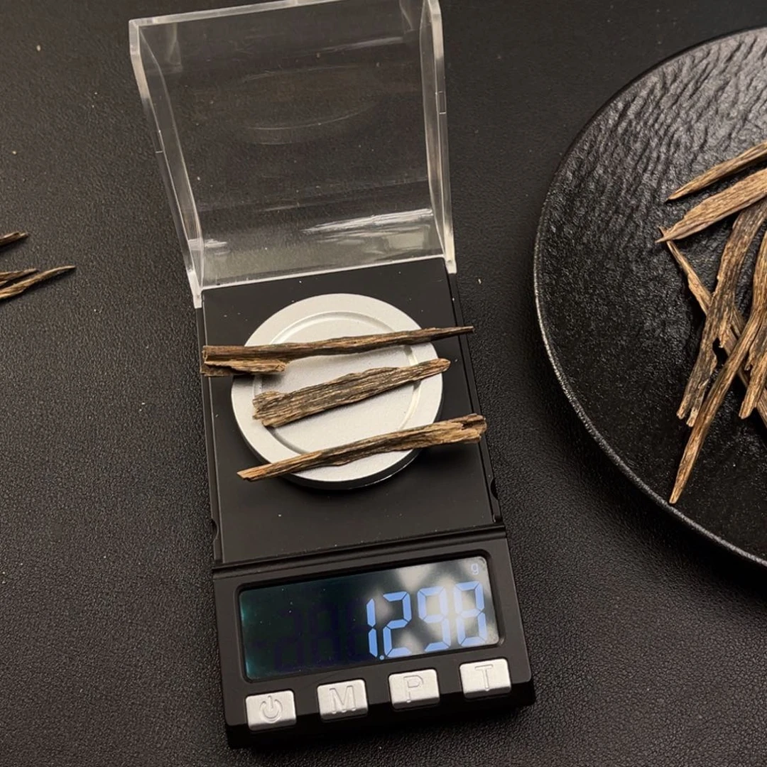 沉香沉香碎屑芽庄树心油1.2g