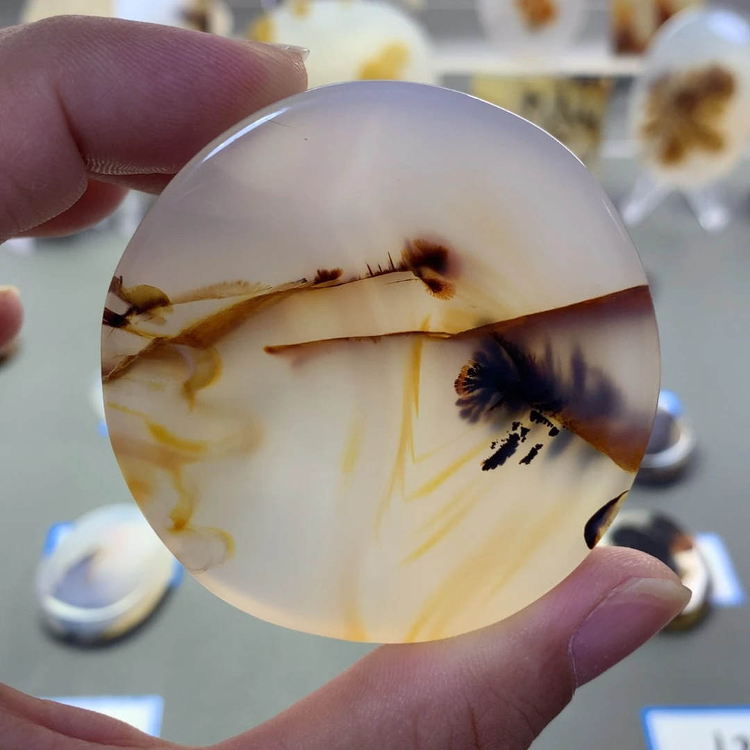 玛瑙/玉髓颈饰未镶嵌