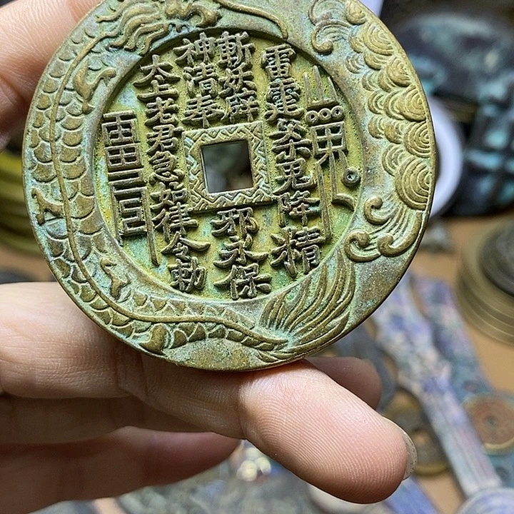 铜铁合金类工艺品