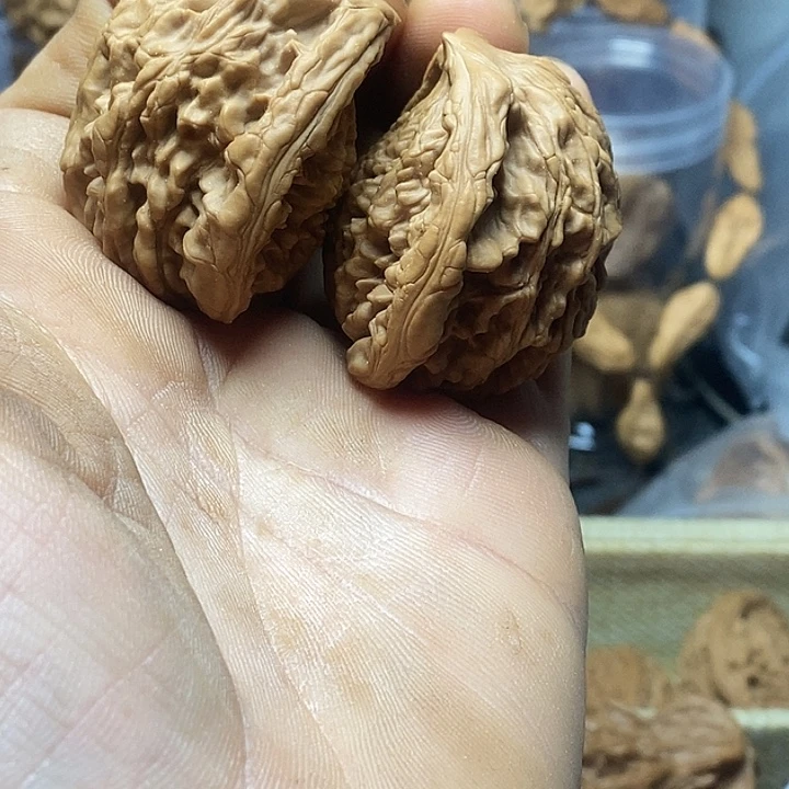 工***哥吊坠桃核麦穗蛇头41尺