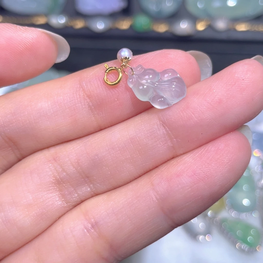 颈饰18K金镶嵌翡翠翡翠