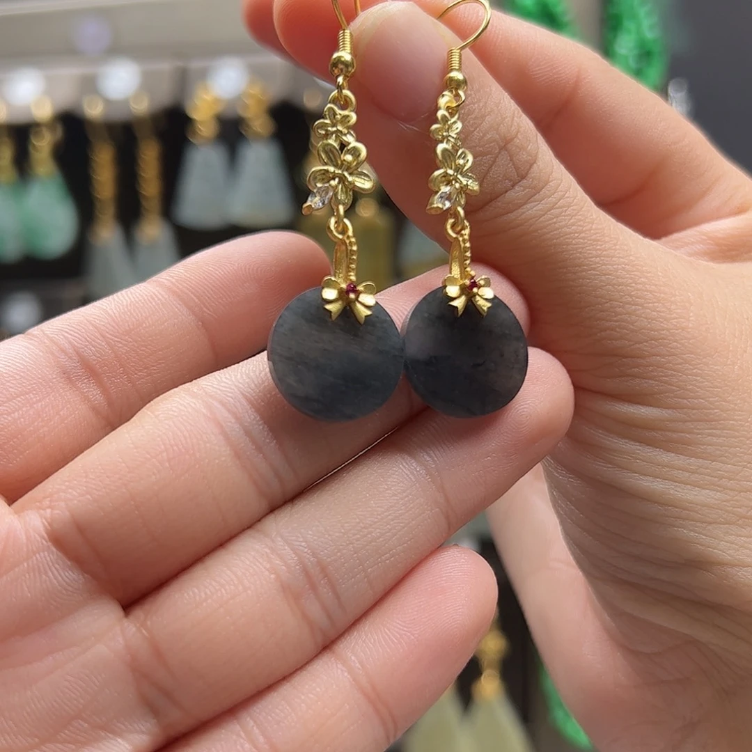 未镶嵌翡翠耳饰翡翠