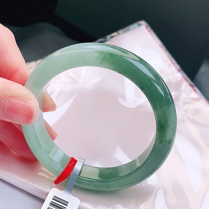 翡翠未镶嵌手镯缅甸天然A货翡翠