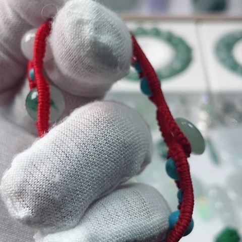 翡翠吊坠(不含链)未镶嵌暮**火