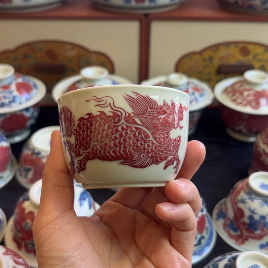 正绎堂釉里红麒麟缸杯