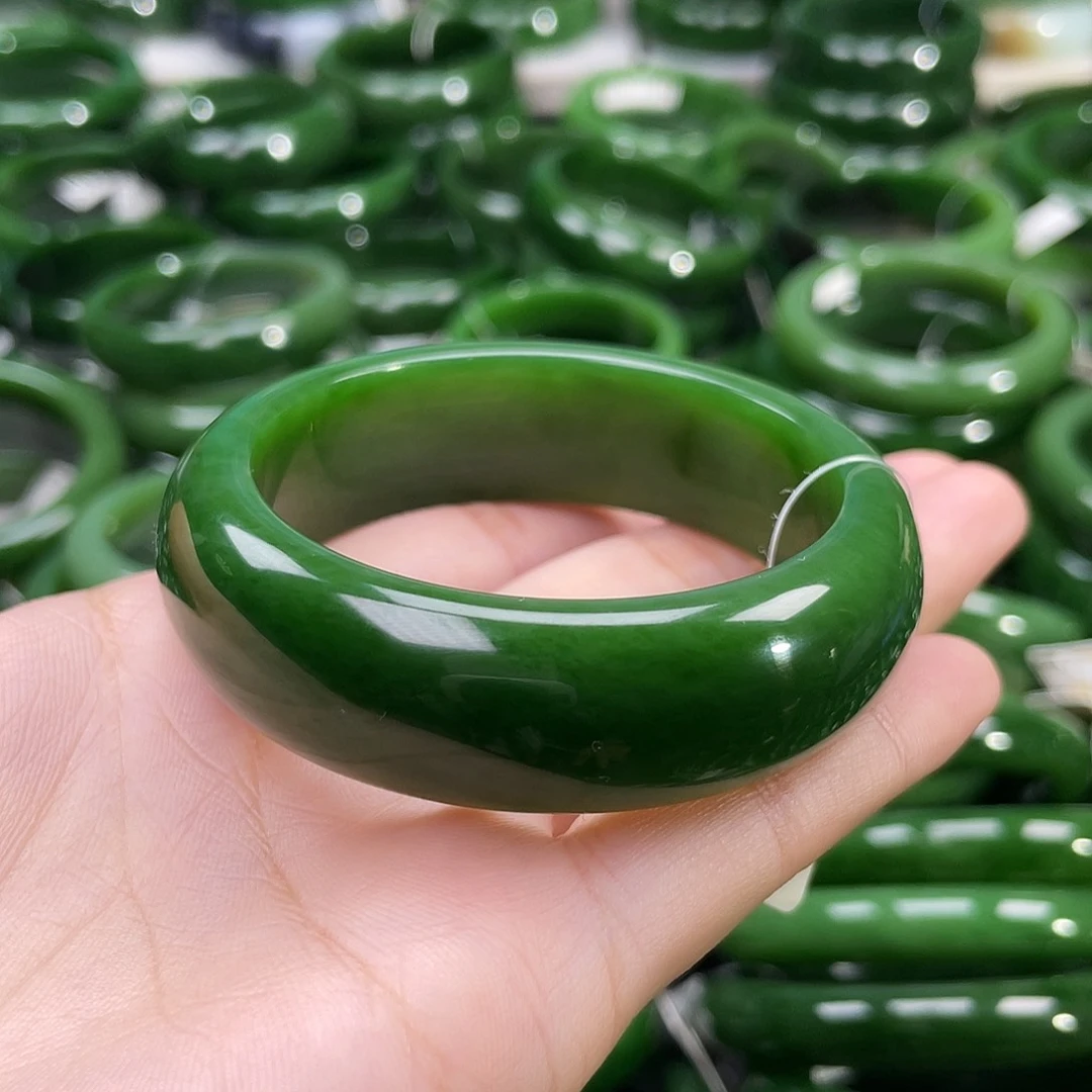 未镶嵌手镯和田玉（碧玉）