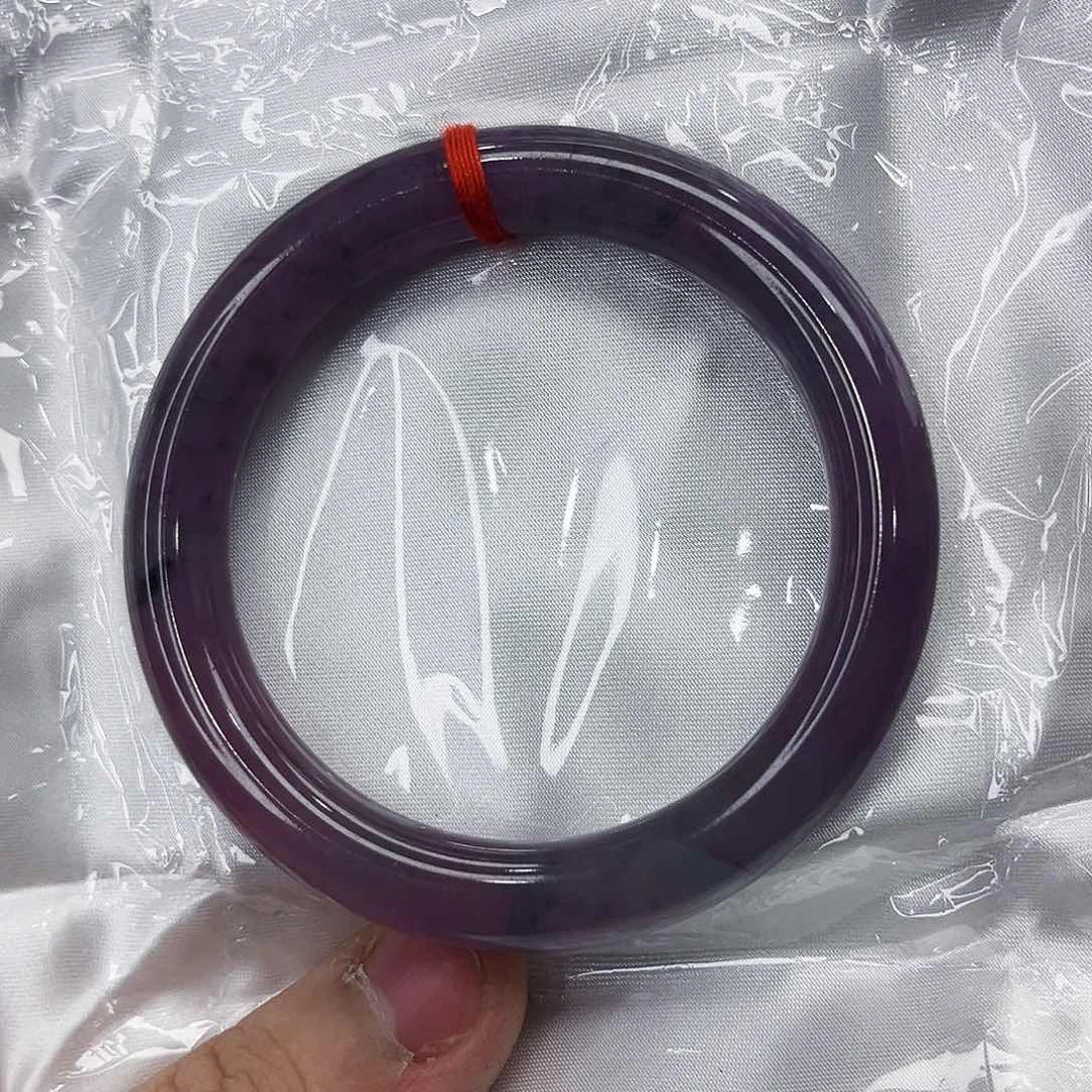 翡翠手镯未镶嵌多样性