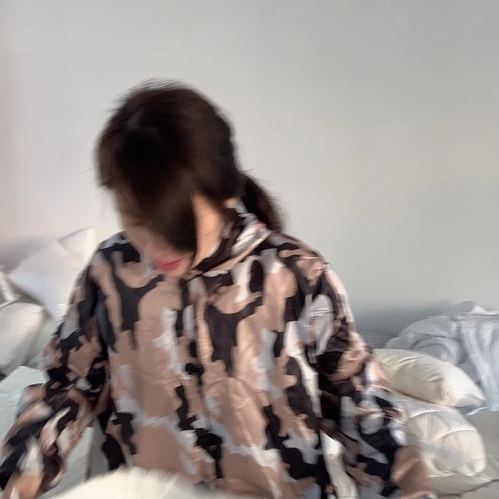 双肩尼龙白色格子防滑床垫118*200瑕疵