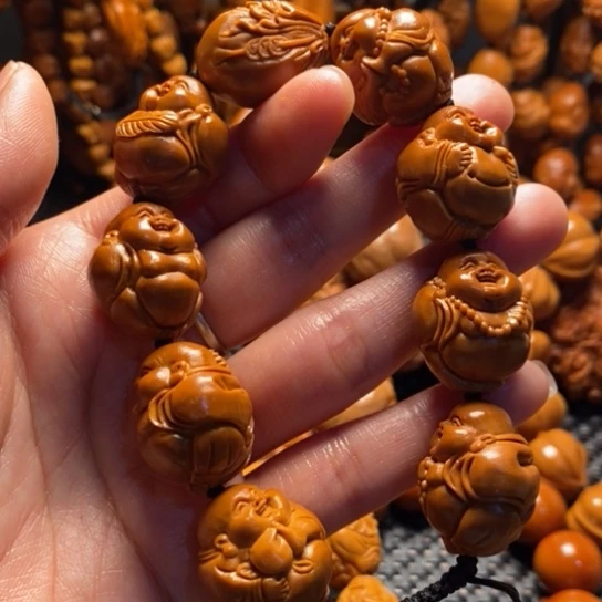 橄榄核吊坠@****@2.0左右一心向佛